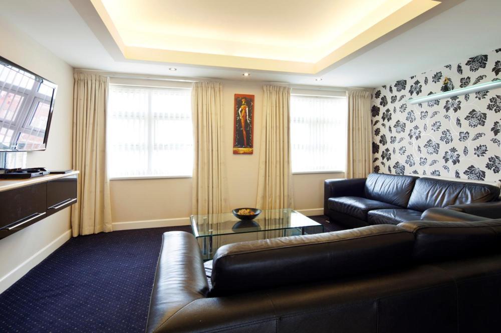 Queens Mansions: Princess Suite Blackpool Extérieur photo