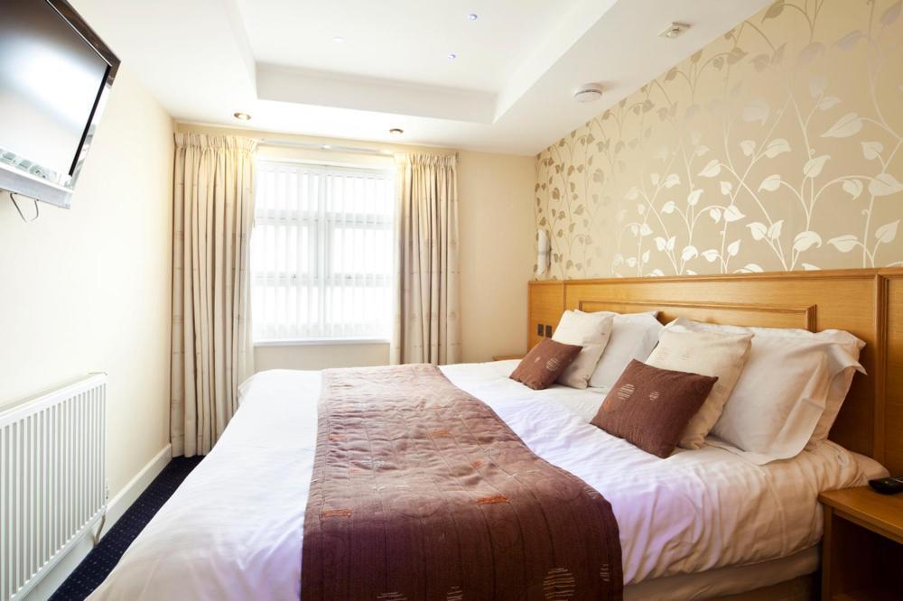 Queens Mansions: Princess Suite Blackpool Extérieur photo